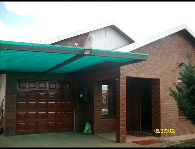 2 BEDROOM FREEHOLD FOR SALE IN MPOPHOMENI